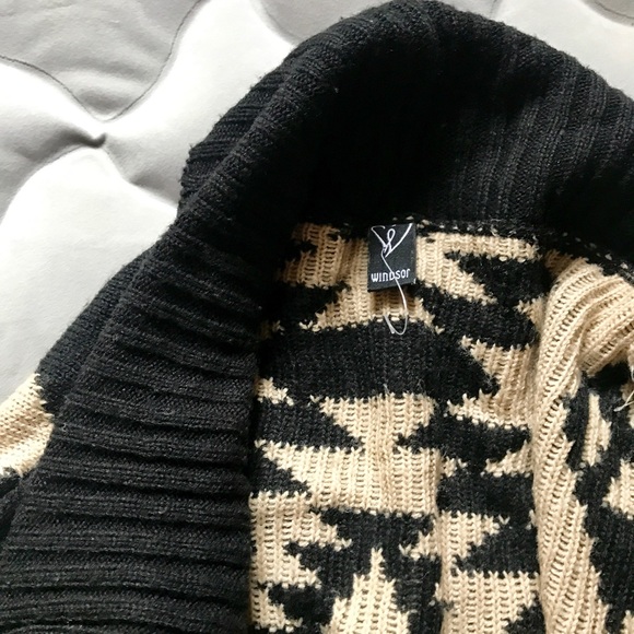 Windsor Tribal Cardigan - Picture 2 of 3